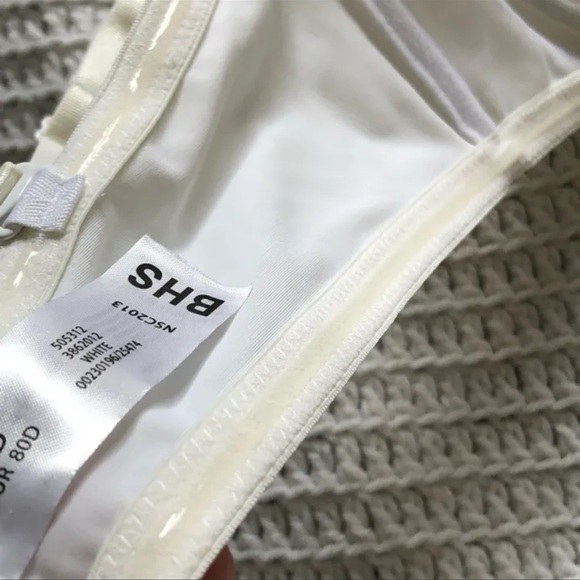 NWT| Underwire Bra - Picture 7 of 10